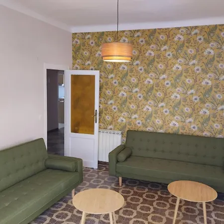 Amplio Piso En Casa Historica En Primera Planta Sabinanigo