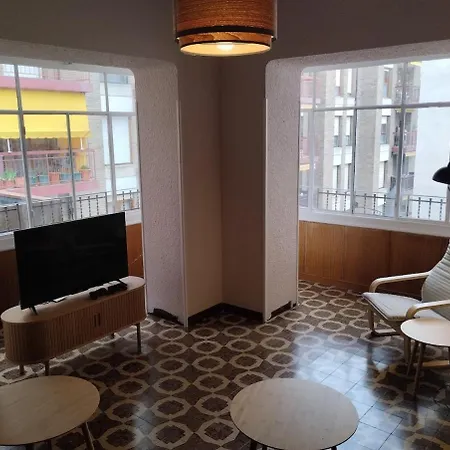 Amplio Piso En Casa Historica En Primera Planta