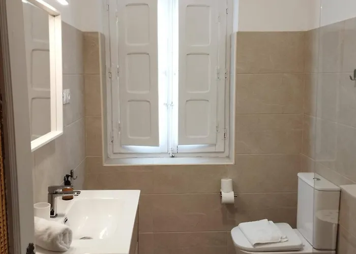 Amplio Piso En Casa Historica En Primera Planta Lägenhet Sabiñánigo